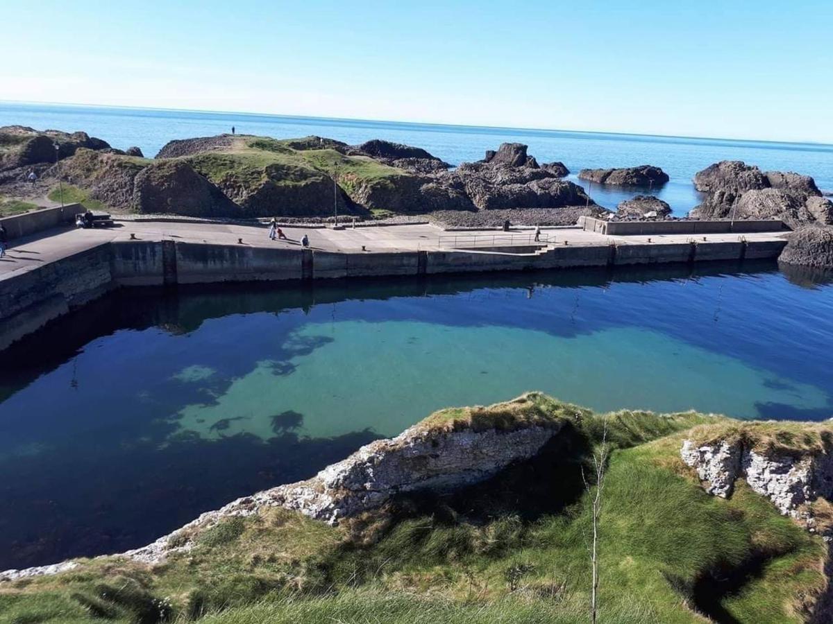 Therapy Lodge Ballycastle Εξωτερικό φωτογραφία