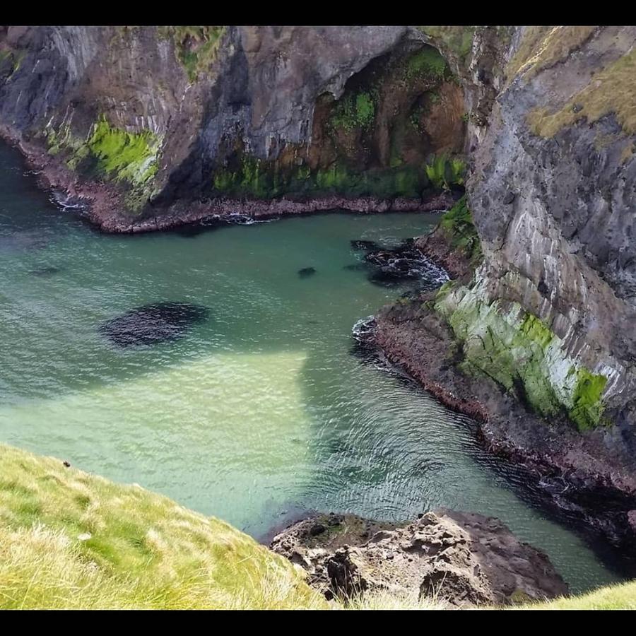 Therapy Lodge Ballycastle Εξωτερικό φωτογραφία