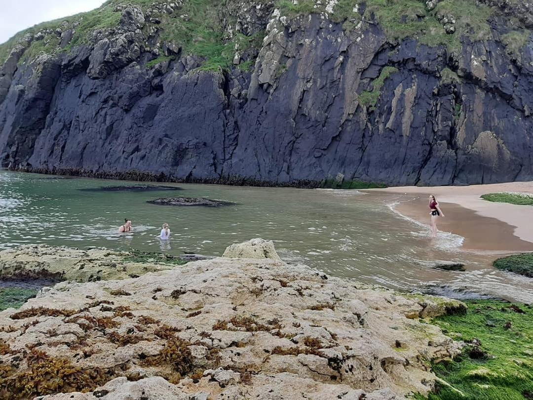 Therapy Lodge Ballycastle Εξωτερικό φωτογραφία