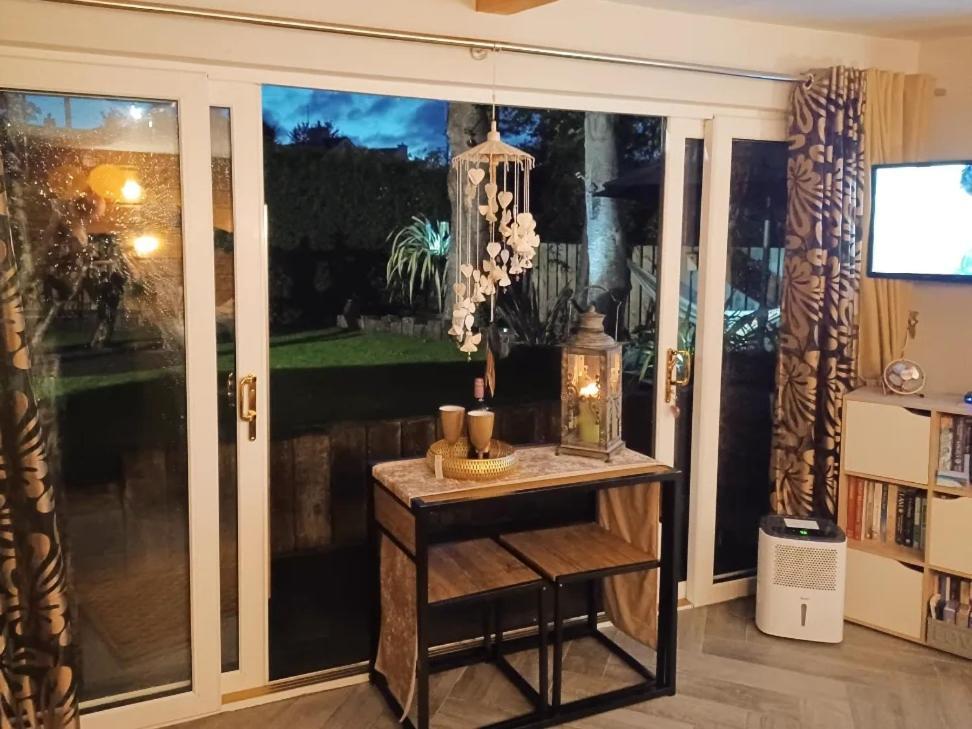Therapy Lodge Ballycastle Εξωτερικό φωτογραφία