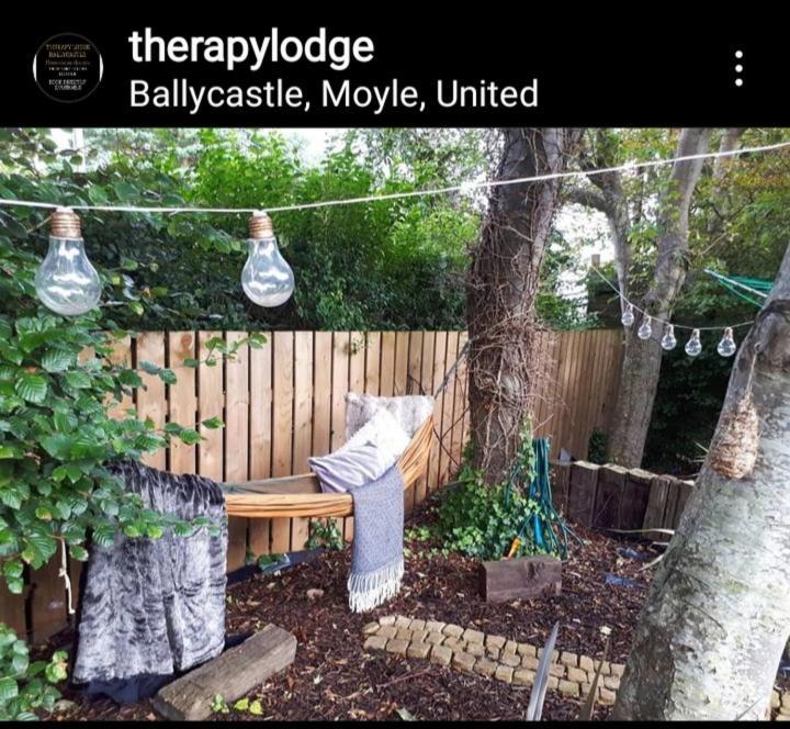 Therapy Lodge Ballycastle Εξωτερικό φωτογραφία