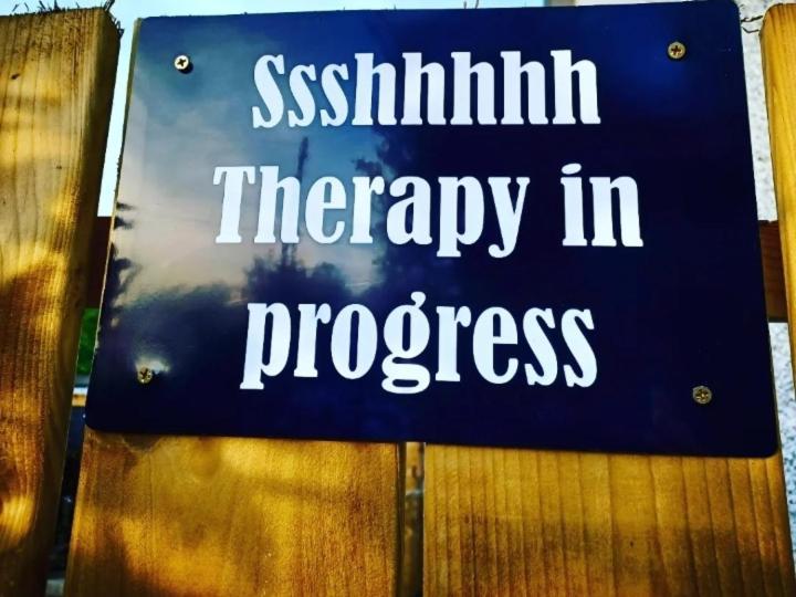 Therapy Lodge Ballycastle Εξωτερικό φωτογραφία