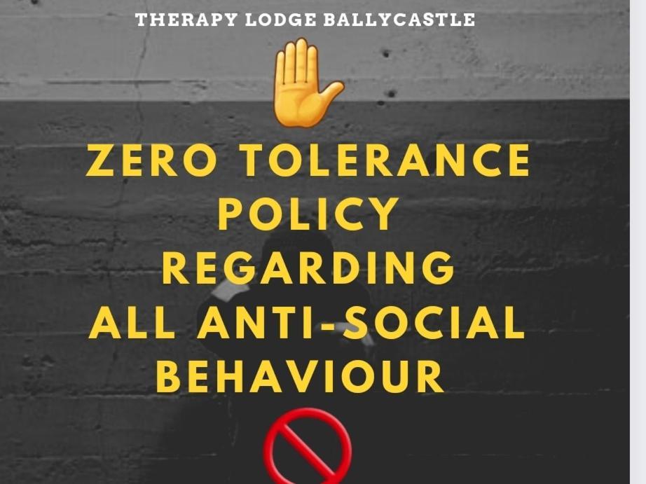 Therapy Lodge Ballycastle Εξωτερικό φωτογραφία