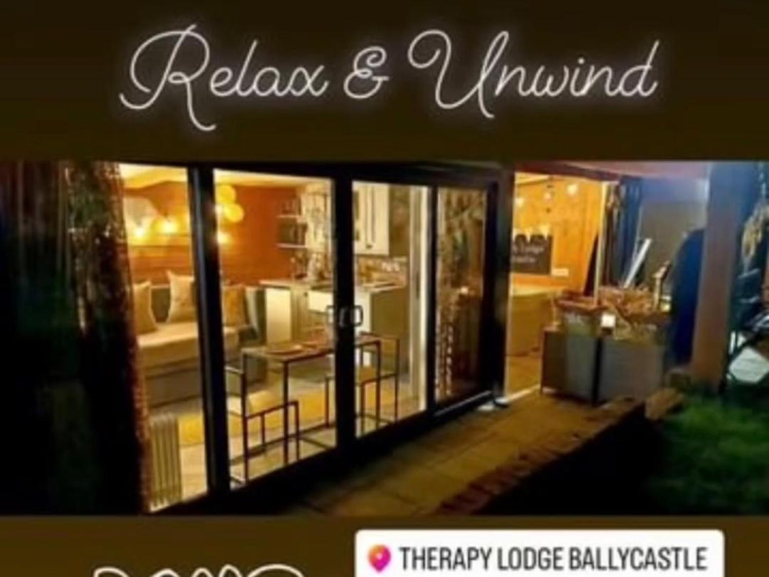 Therapy Lodge Ballycastle Δωμάτιο φωτογραφία